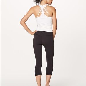 Size 10 lululemon crop/capri leggings